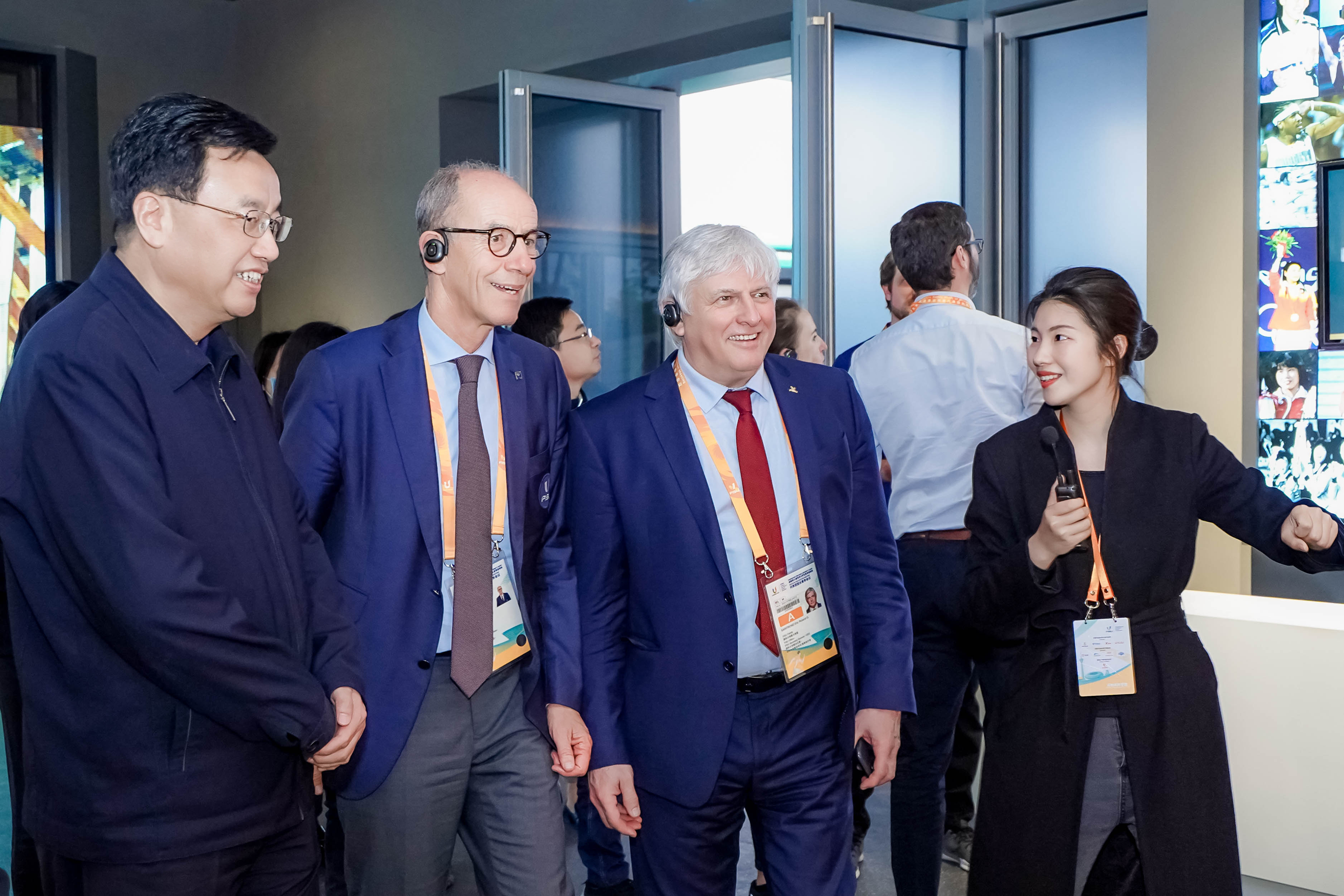 旅游吧！让自己释释压